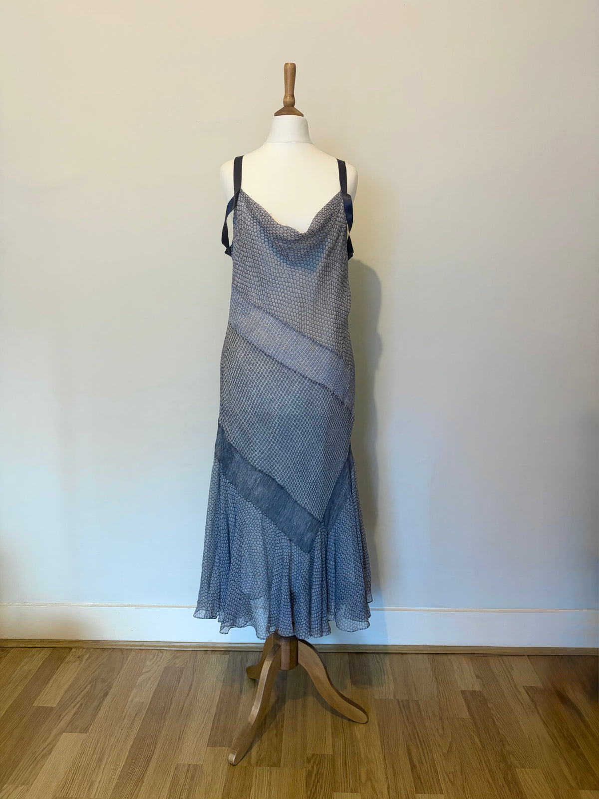 Silk ribbon detail grey dress