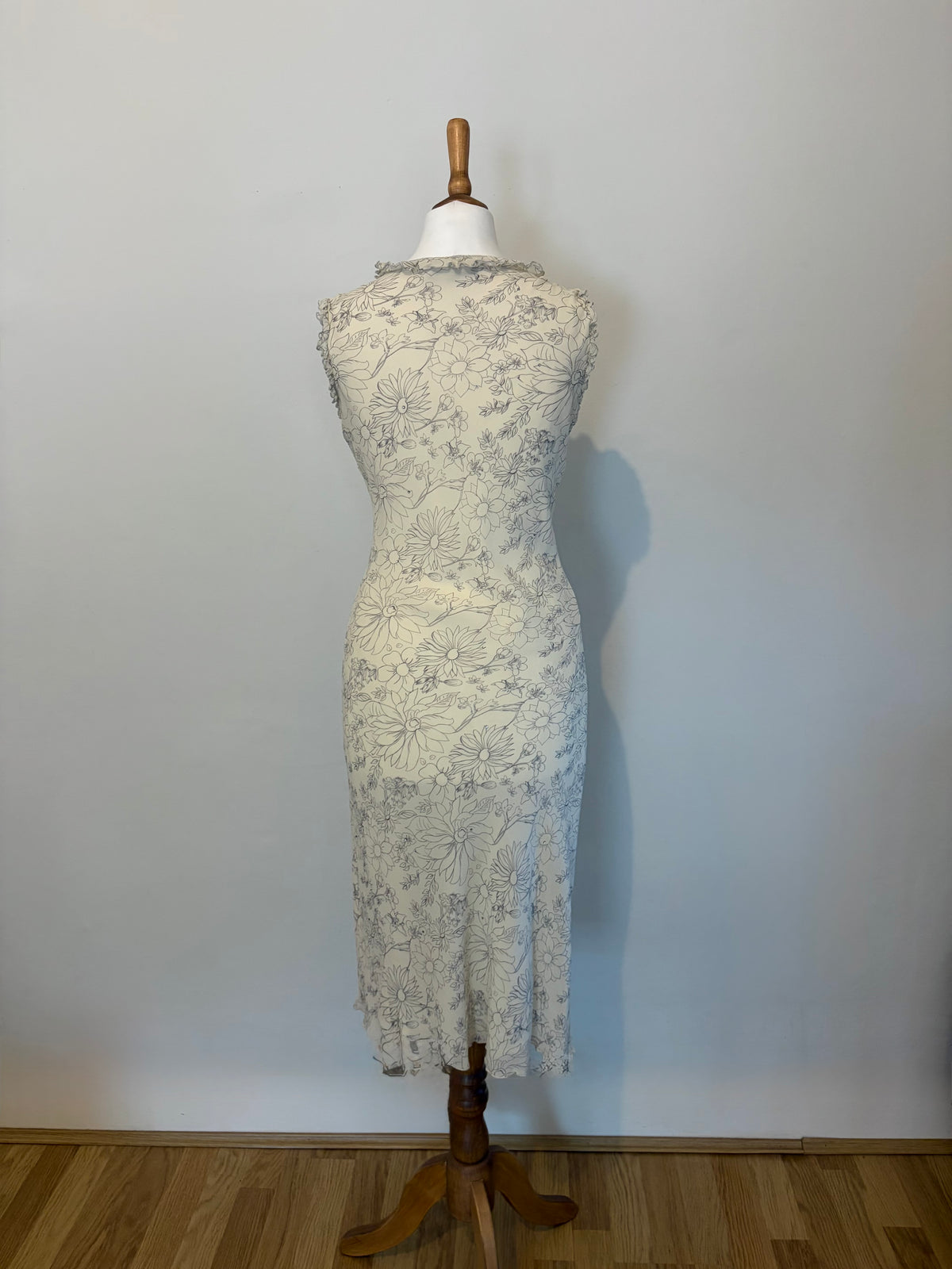 100% silk flower illustrated dress