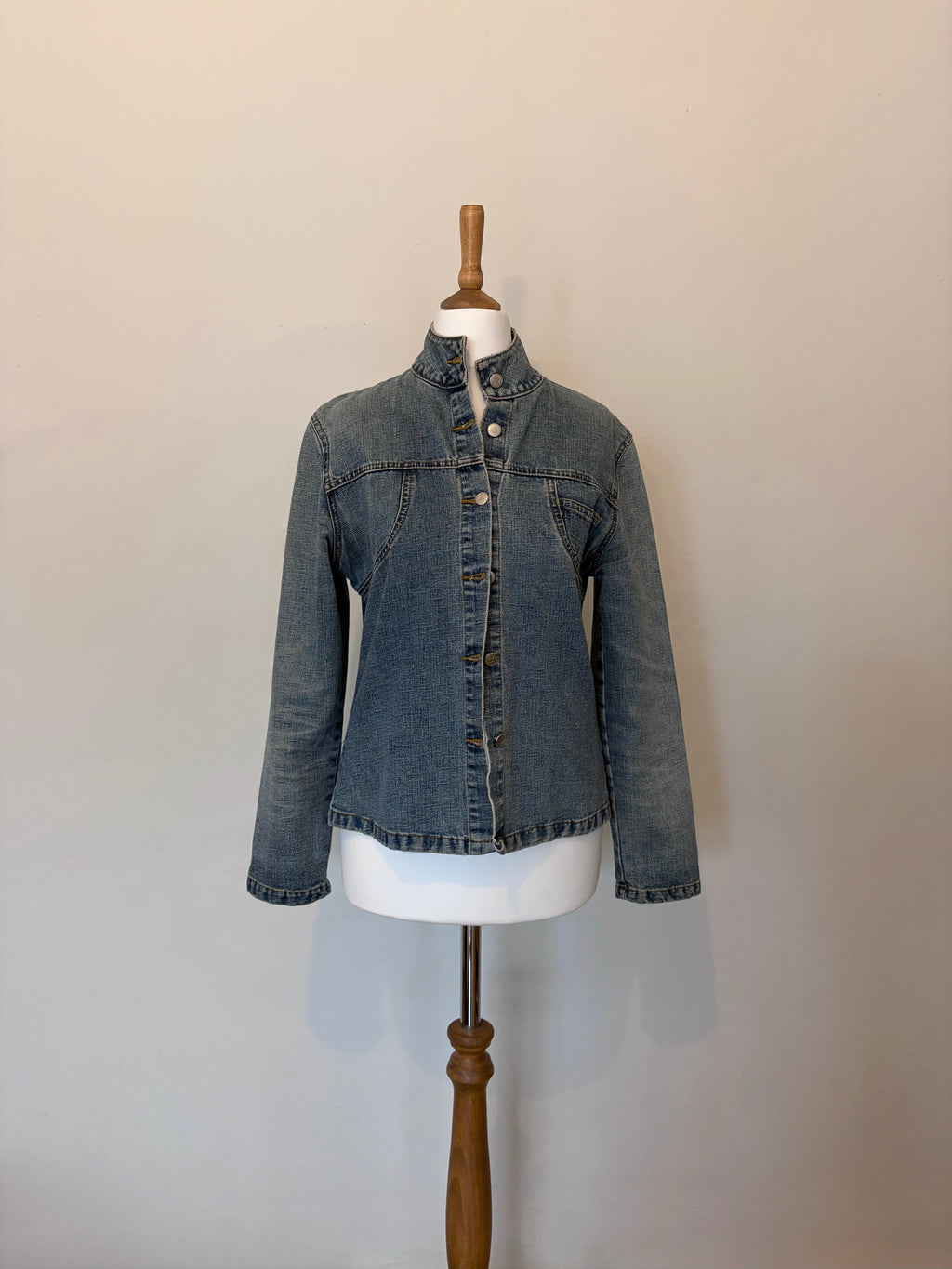 Y2K collarless denim jacket