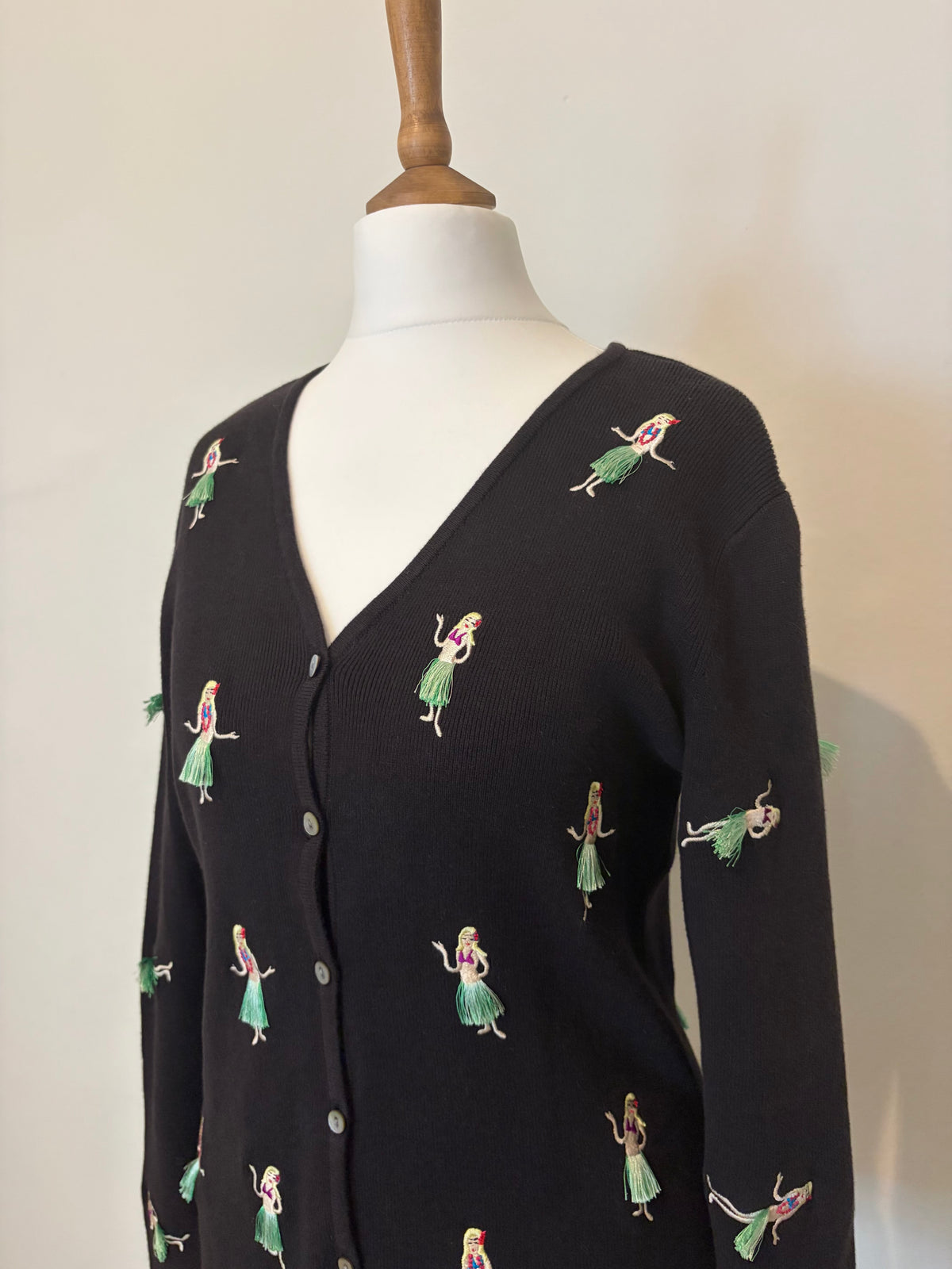 Hula girl embroidered cardigan