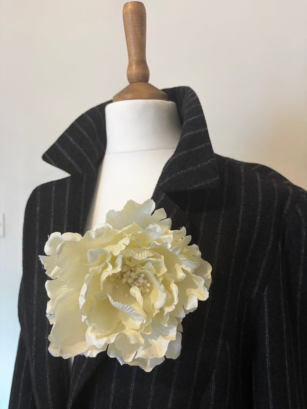White flower corsage brooch