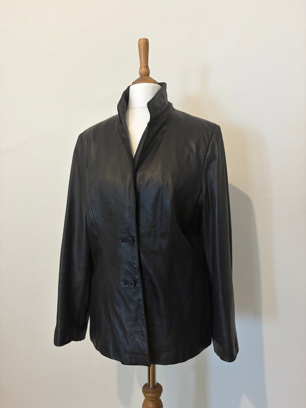 Black 90s leather blazer
