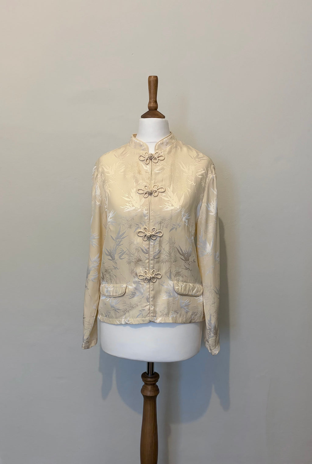 Satin frog closure top
