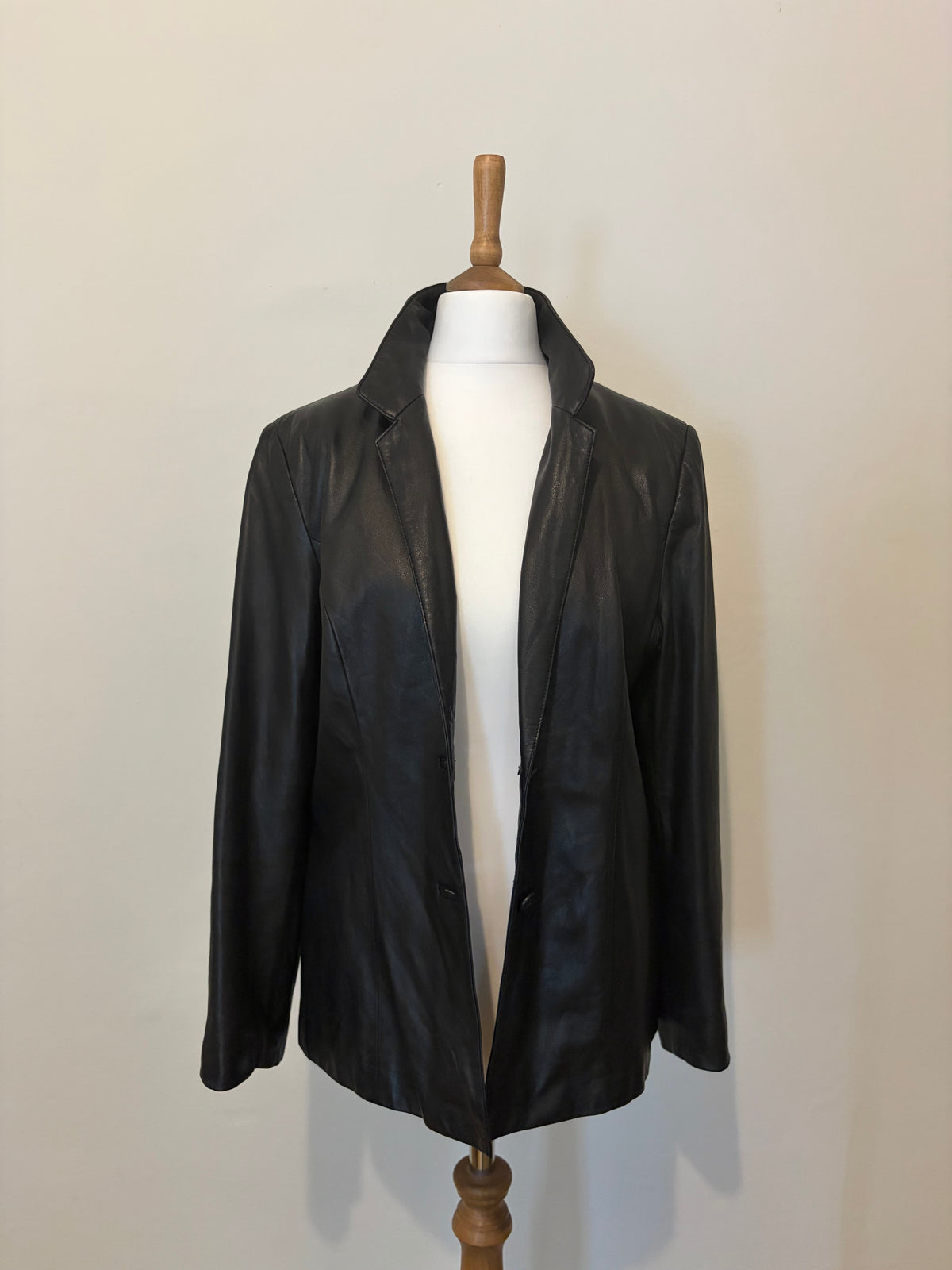 Black 90s leather blazer