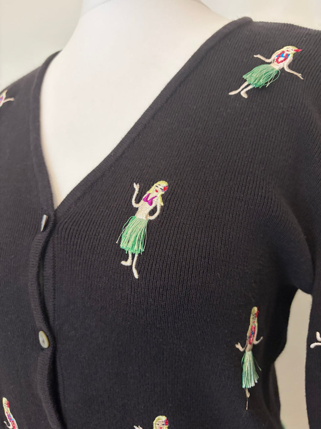 Hula girl embroidered cardigan
