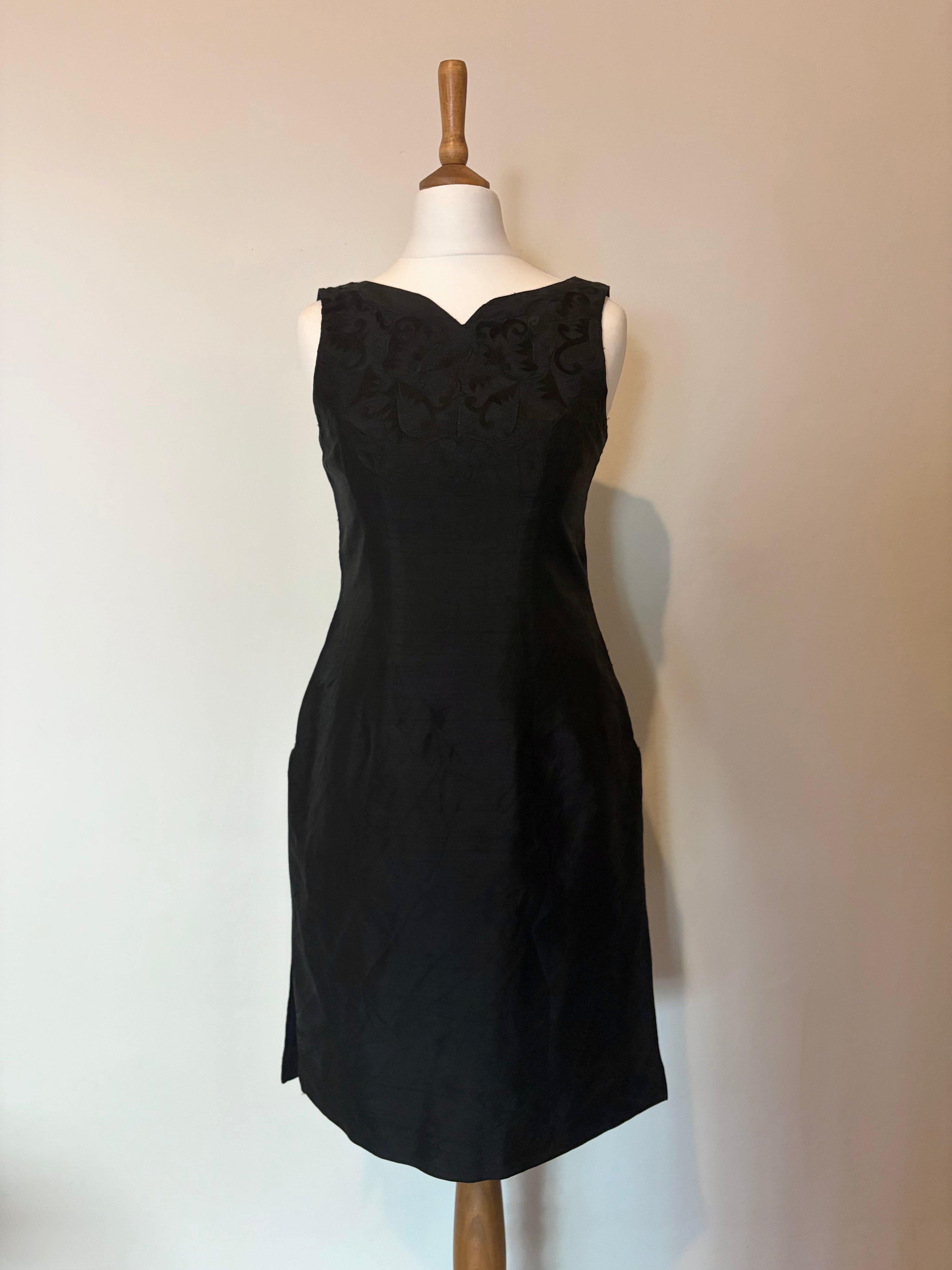 Vintage 90s silk tunic with embroidery