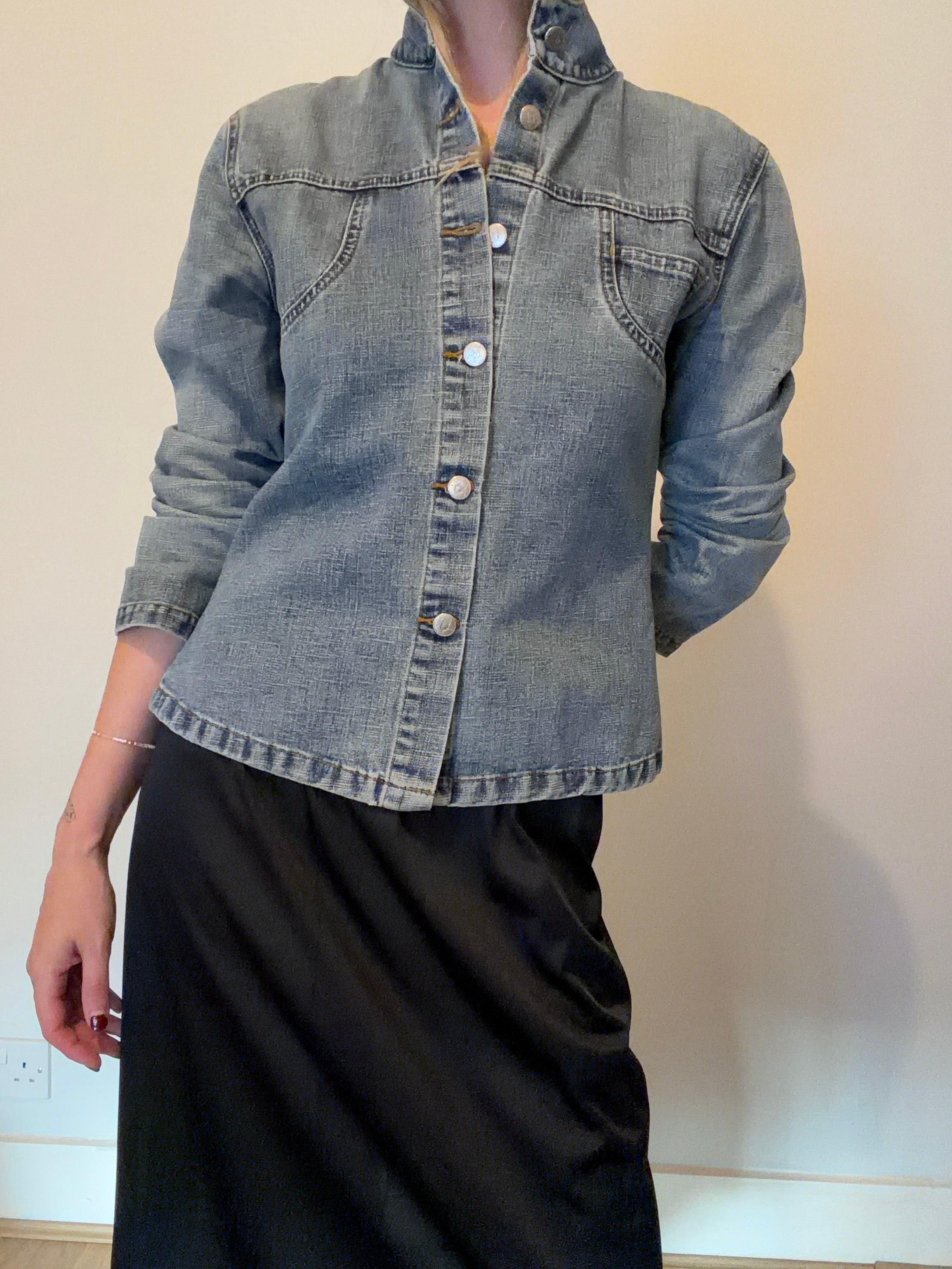 Y2K collarless denim jacket