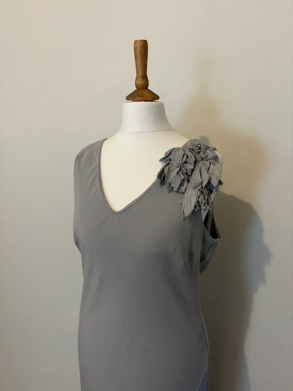 Grey corsage detail dress