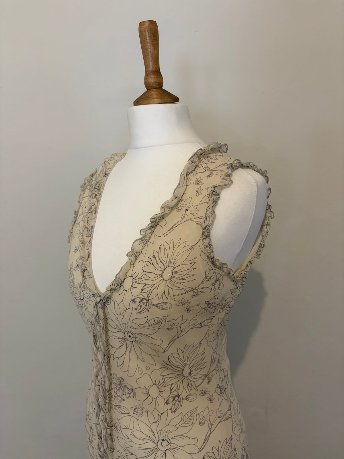 100% silk flower illustrated dress
