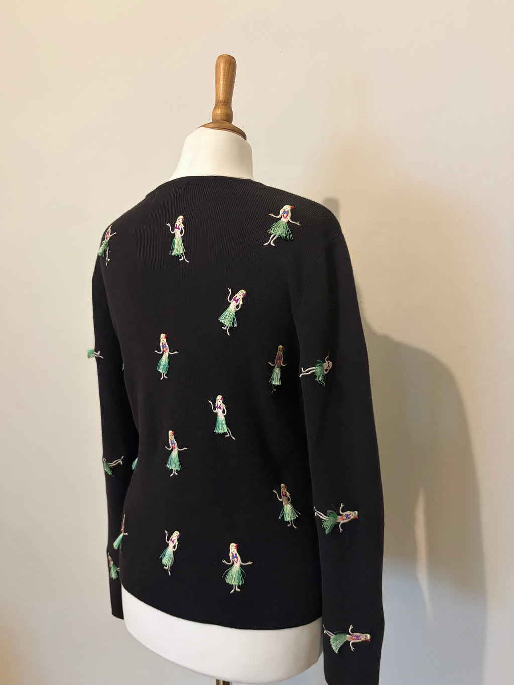 Hula girl embroidered cardigan