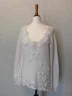 Cotton crochet top with flower details