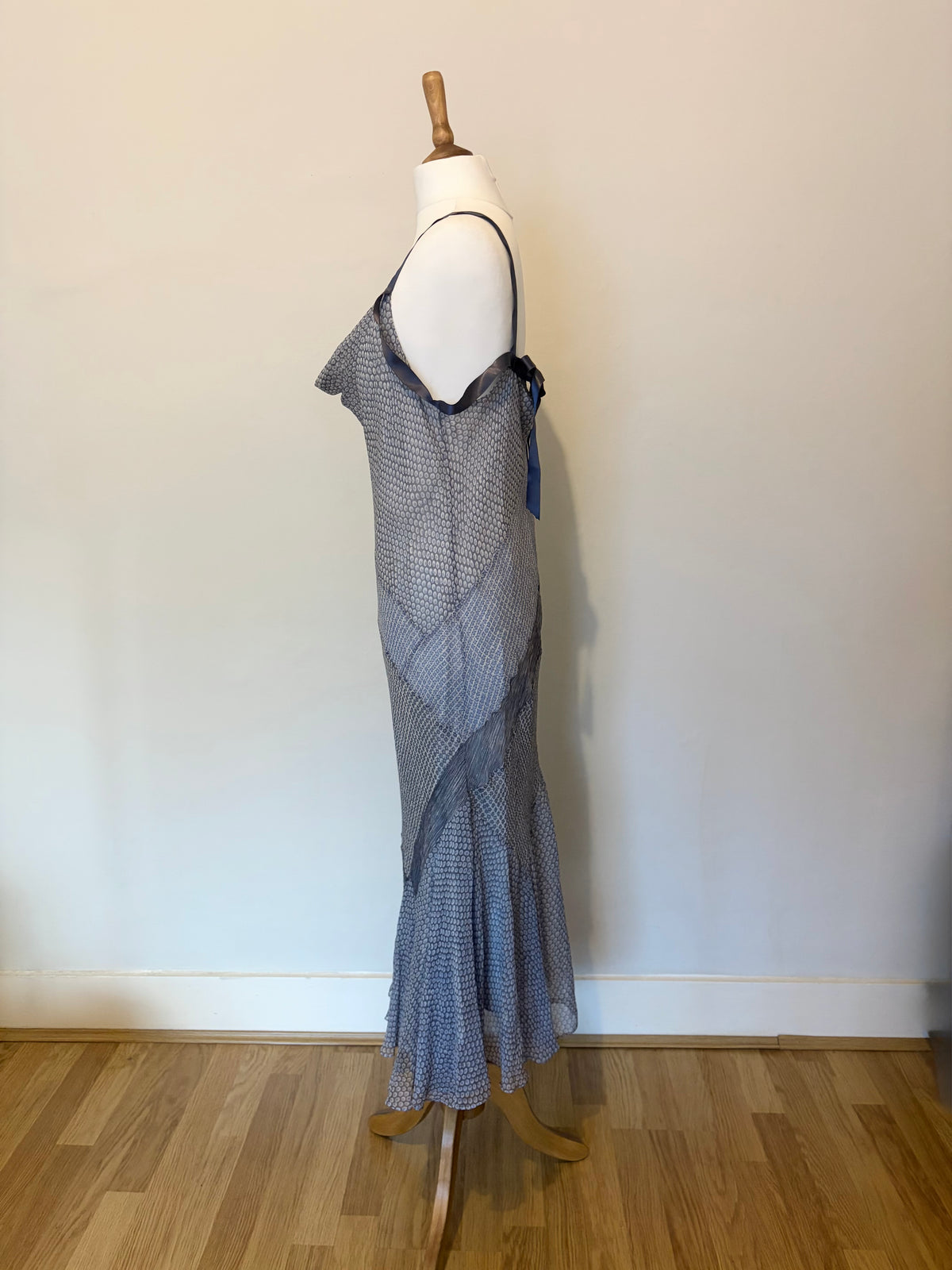 Silk ribbon detail grey dress