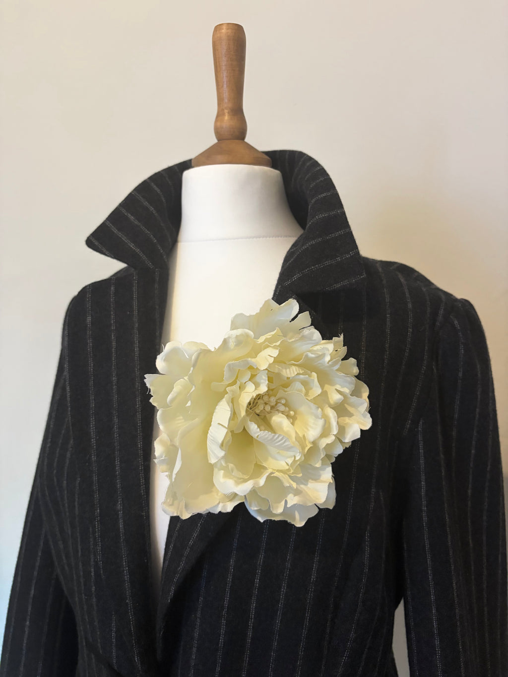White flower corsage brooch