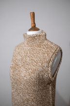 Knitted sleeveless jumper