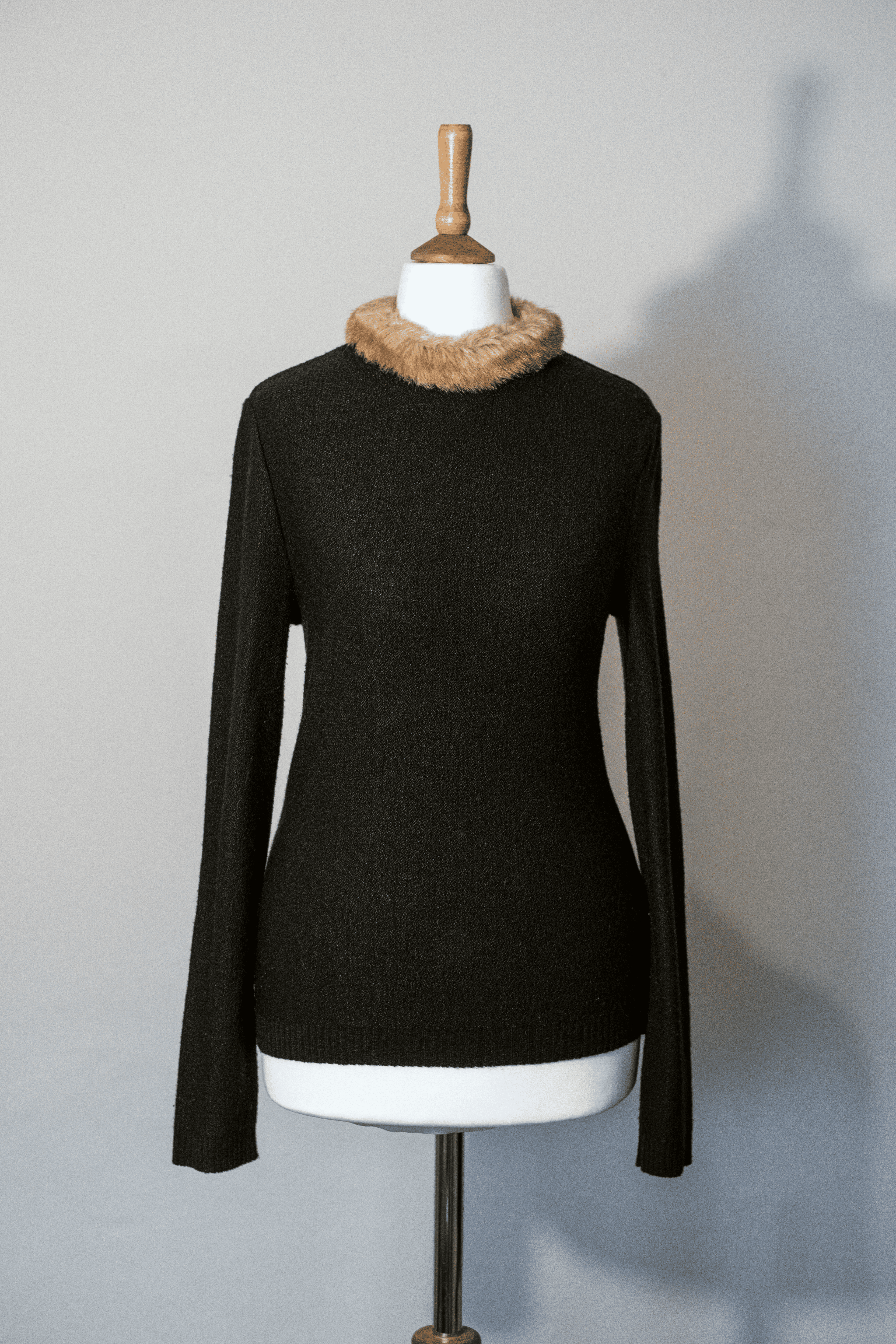 Faux fur collar jumper