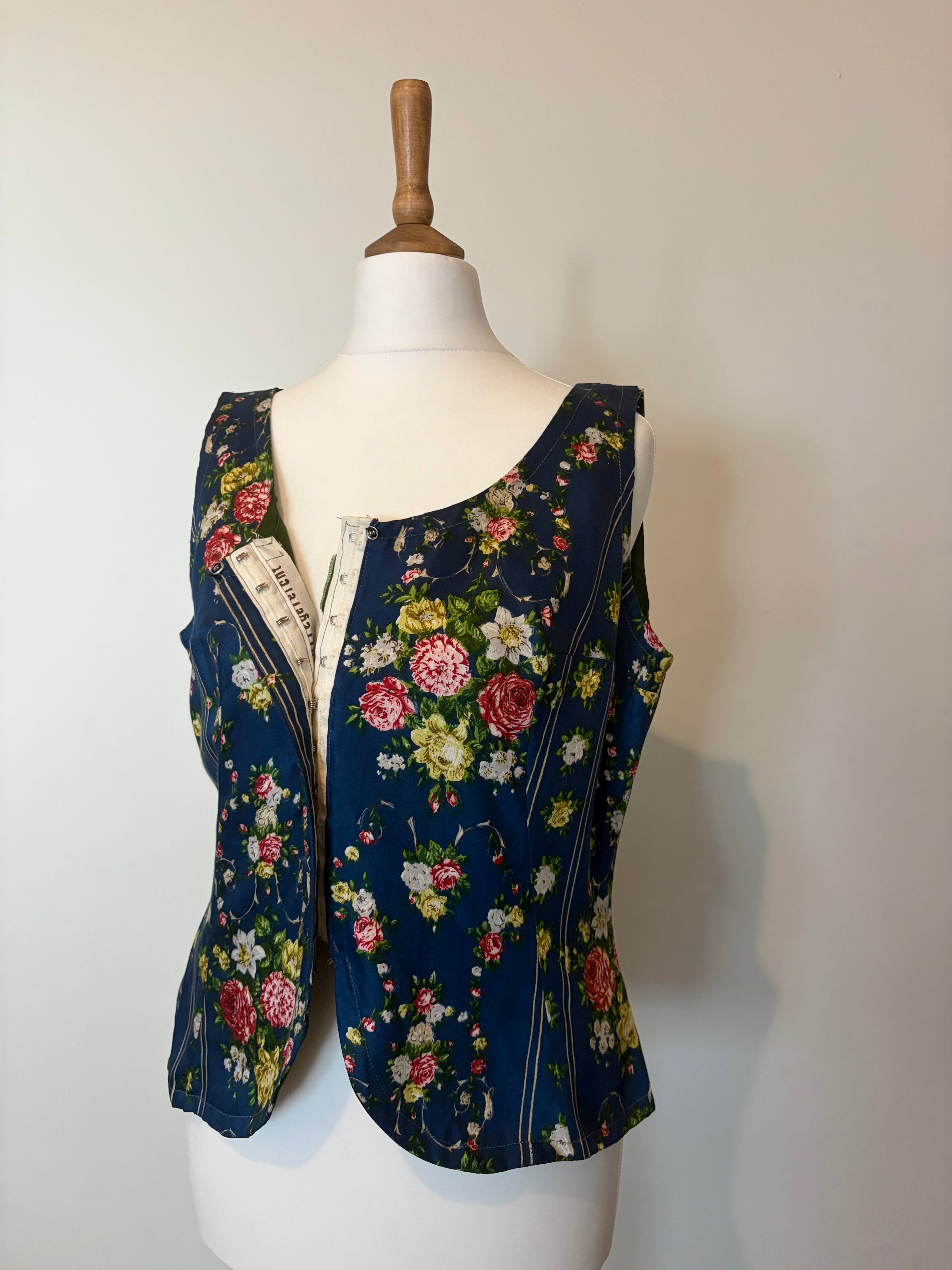 Vintage floral corset style top