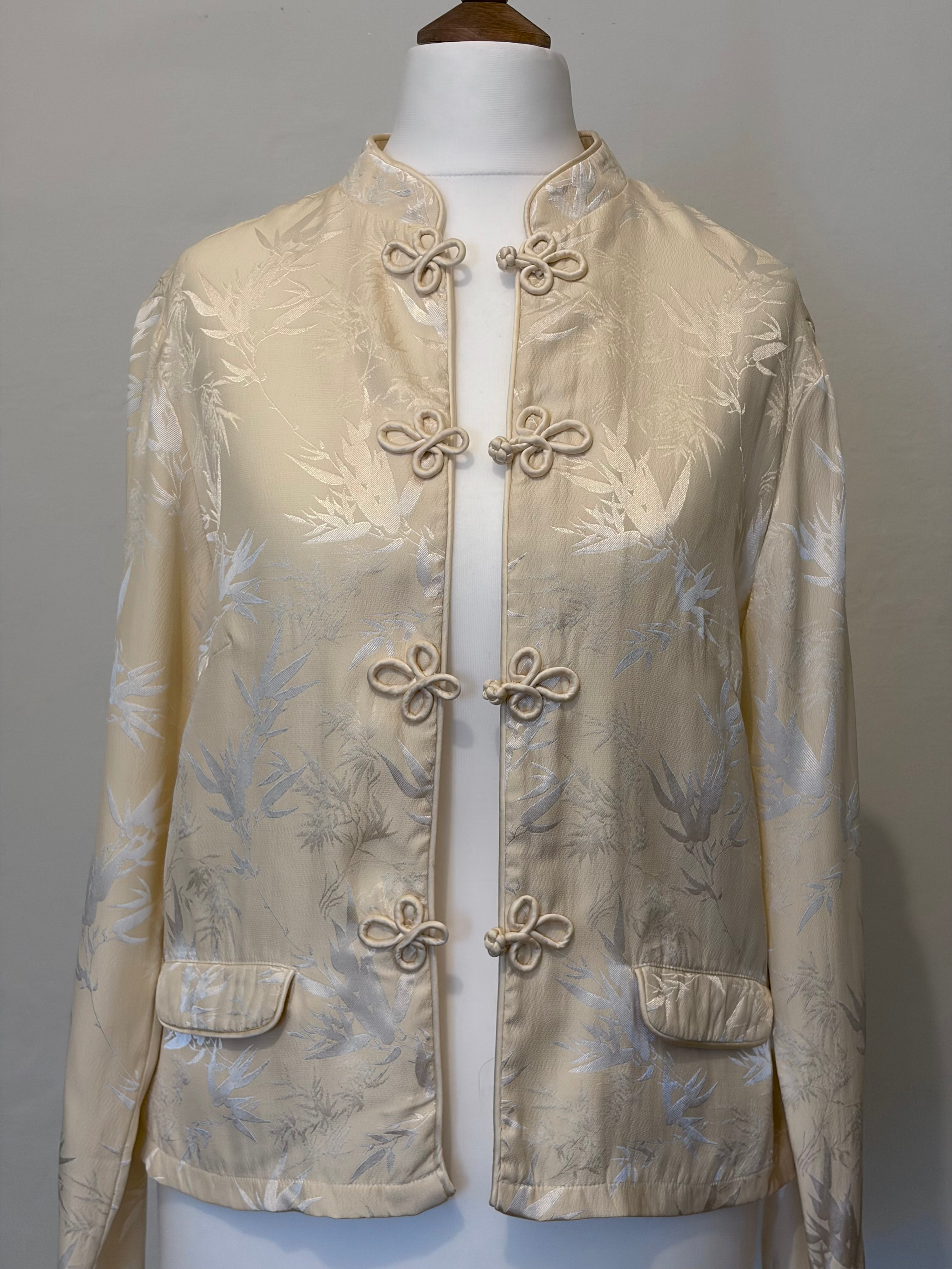 Satin frog closure top
