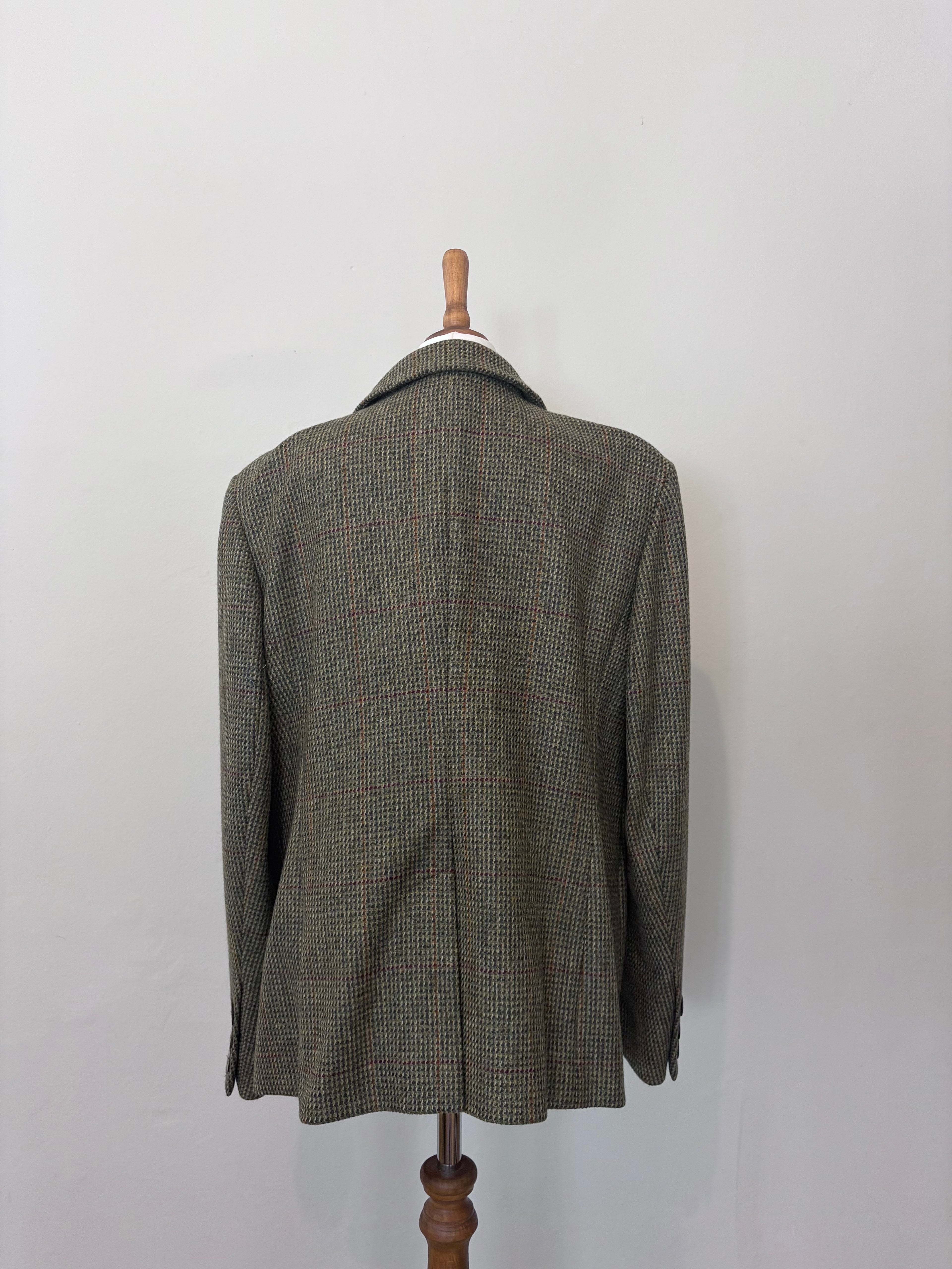 Oversized tweed blazer with brooch