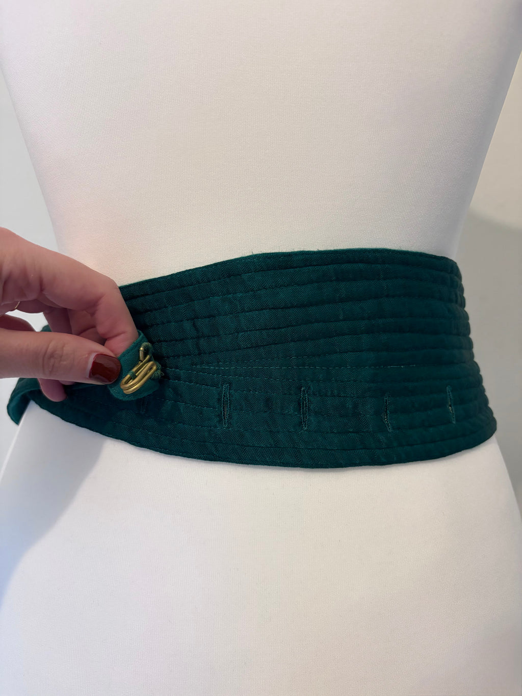 Green adjustable cummerbund belt