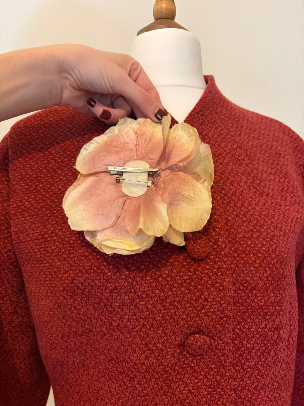 Yellow flower brooch & hair clip