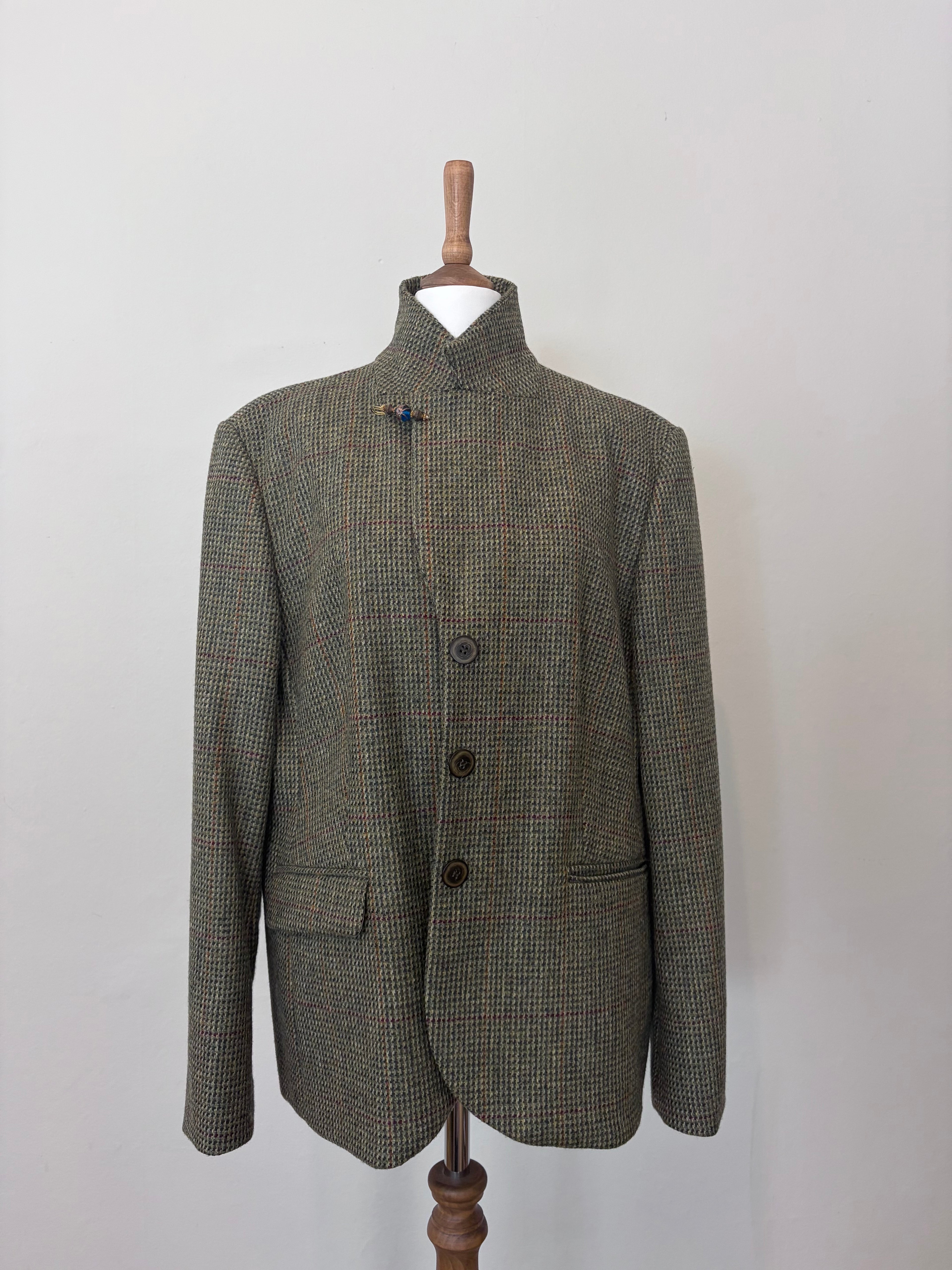 Oversized tweed blazer with brooch